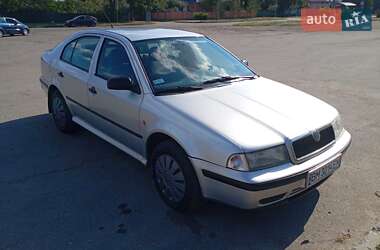 Ліфтбек Skoda Octavia 1999 в 