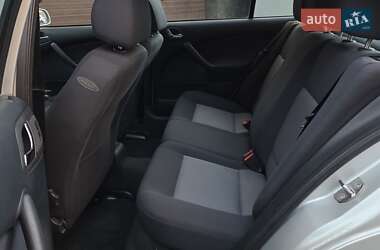 Ліфтбек Skoda Octavia 2005 в  фото 28 Ліфтбек Skoda Octavia 2005 в