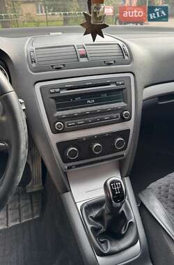 Лифтбек Skoda Octavia 2012 в 