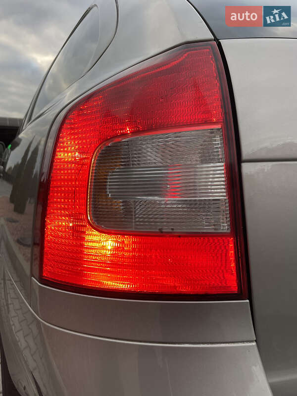Универсал Skoda Octavia 2010 в Луцке фото 11 Универсал Skoda Octavia 2010 в Луцке