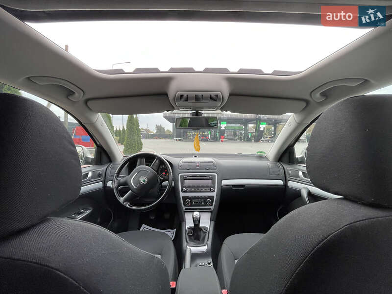 Универсал Skoda Octavia 2010 в Луцке фото 27 Универсал Skoda Octavia 2010 в Луцке