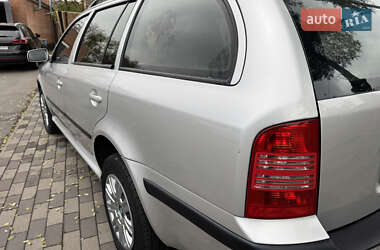 Универсал Skoda Octavia 2002 в  фото 11 Универсал Skoda Octavia 2002 в