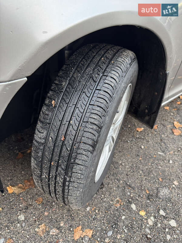 Лифтбек Skoda Octavia 2010 в Павлограде фото 4 Лифтбек Skoda Octavia 2010 в Павлограде