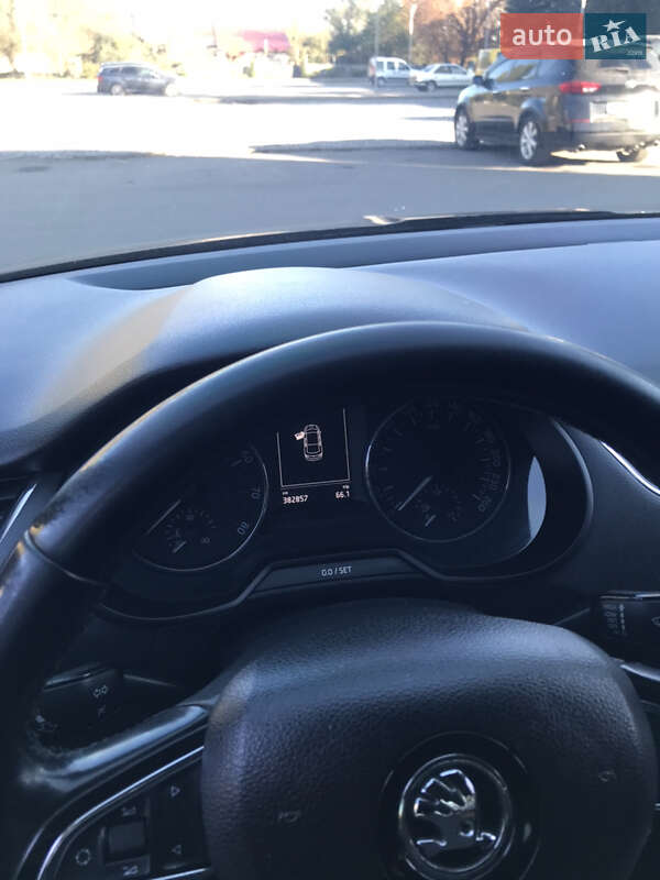 Ліфтбек Skoda Octavia 2014 в Кам'янець-Подільському фото 10 Ліфтбек Skoda Octavia 2014 в Кам'янець-Подільському