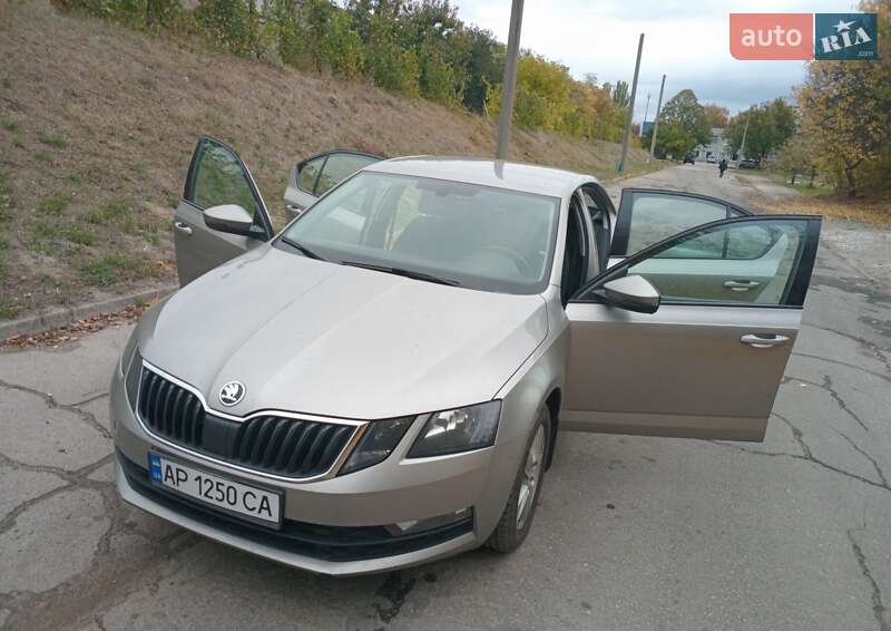 Лифтбек Skoda Octavia 2017 в Запорожье