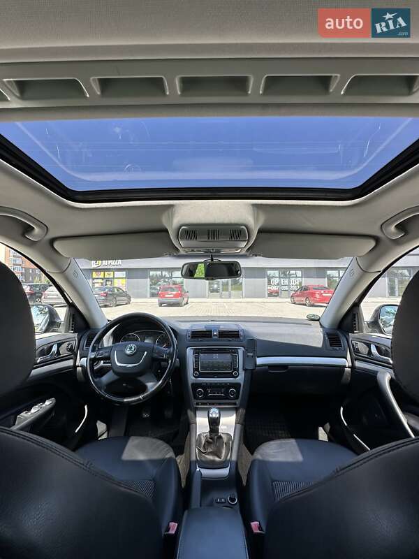 Универсал Skoda Octavia 2009 в Белогородке фото 19 Универсал Skoda Octavia 2009 в Белогородке