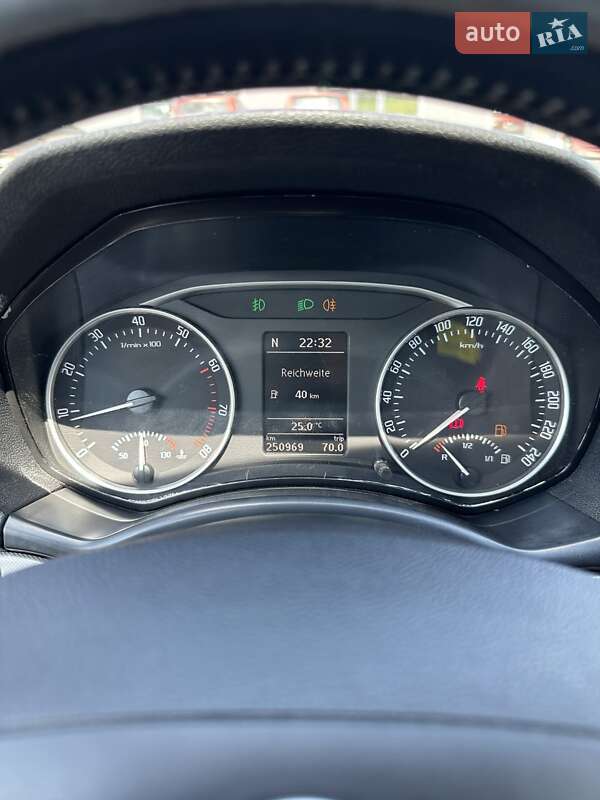 Универсал Skoda Octavia 2009 в Белогородке фото 24 Универсал Skoda Octavia 2009 в Белогородке