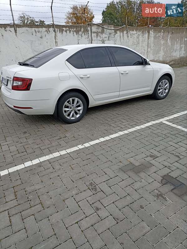 Лифтбек Skoda Octavia 2017 в Житомире фото 2 Лифтбек Skoda Octavia 2017 в Житомире