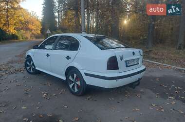 Лифтбек Skoda Octavia 2000 в 