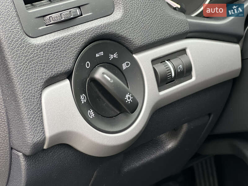 Универсал Skoda Octavia 2013 в Киеве фото 9 Универсал Skoda Octavia 2013 в Киеве