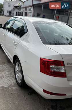 Лифтбек Skoda Octavia 2013 в 