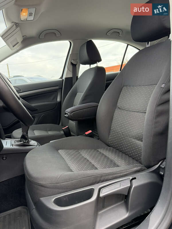 Лифтбек Skoda Octavia 2010 в Лубнах фото 26 Лифтбек Skoda Octavia 2010 в Лубнах