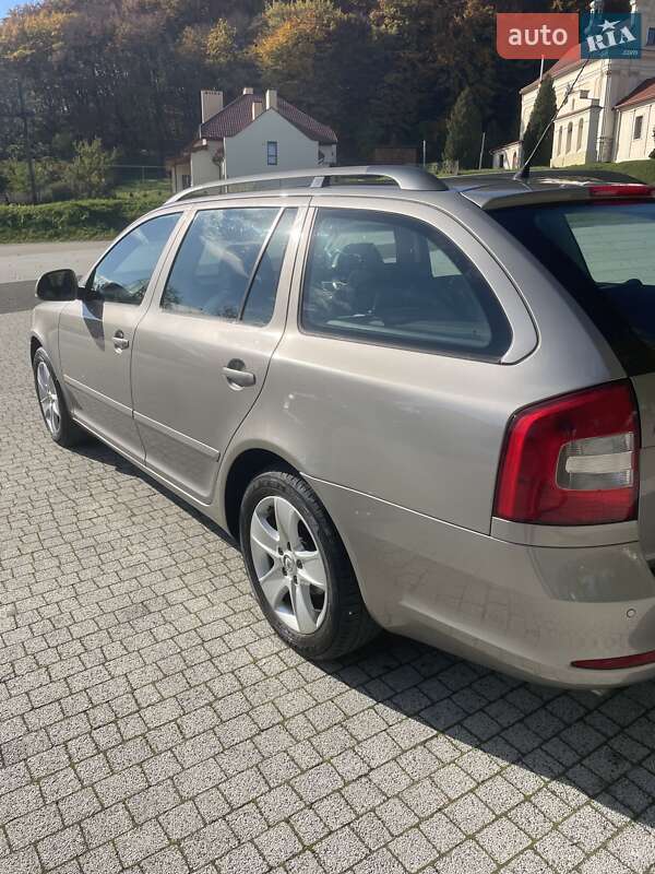 Универсал Skoda Octavia 2009 в Винниках фото 2 Универсал Skoda Octavia 2009 в Винниках