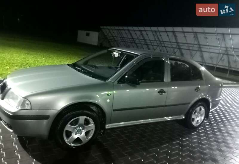 Лифтбек Skoda Octavia 2002 в Луцке фото 2 Лифтбек Skoda Octavia 2002 в Луцке
