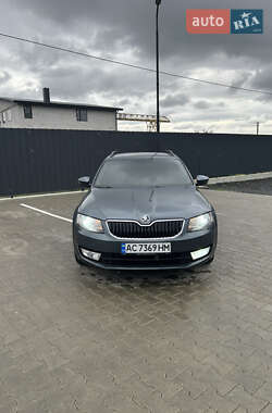 Універсал Skoda Octavia 2015 в Луцьку