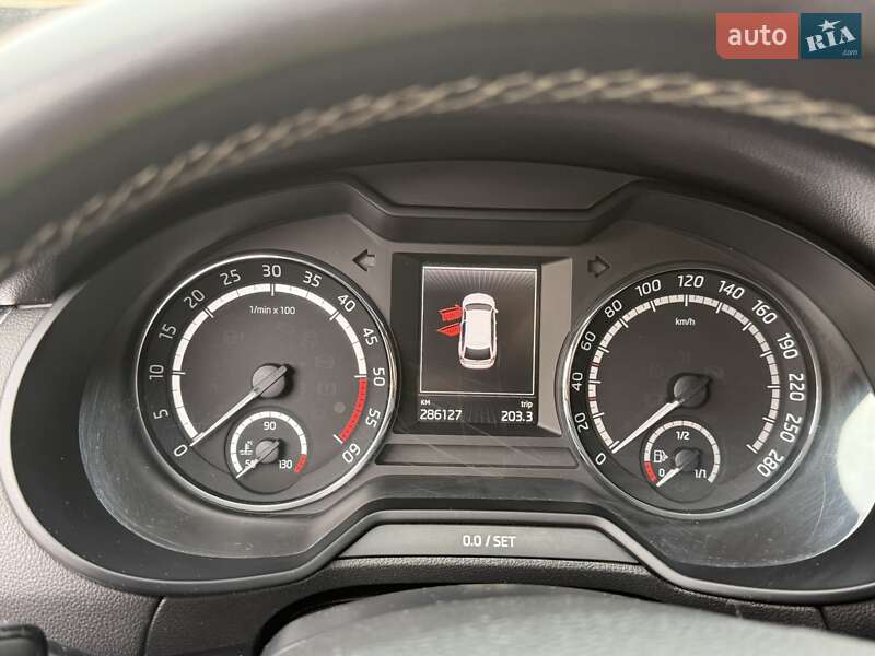 Універсал Skoda Octavia 2015 в Ужгороді