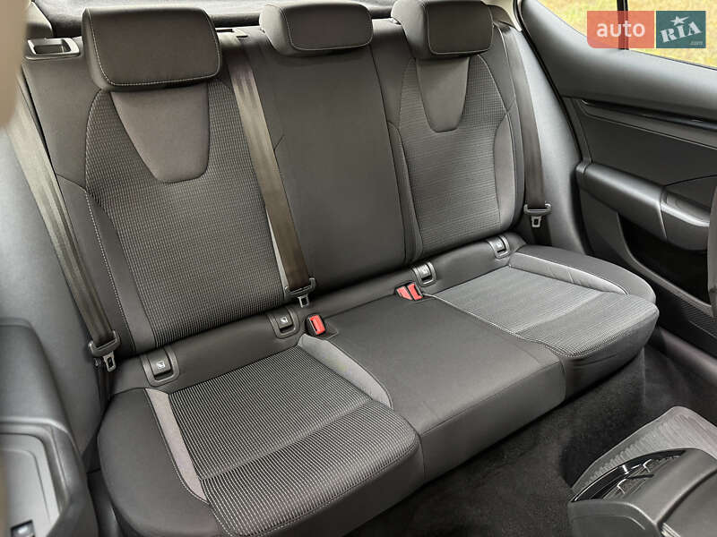 Лифтбек Skoda Octavia 2020 в Киеве фото 19 Лифтбек Skoda Octavia 2020 в Киеве