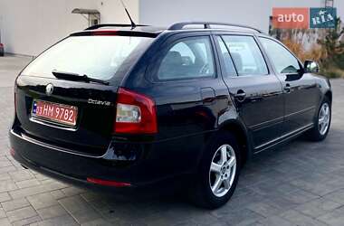 Универсал Skoda Octavia 2010 в 