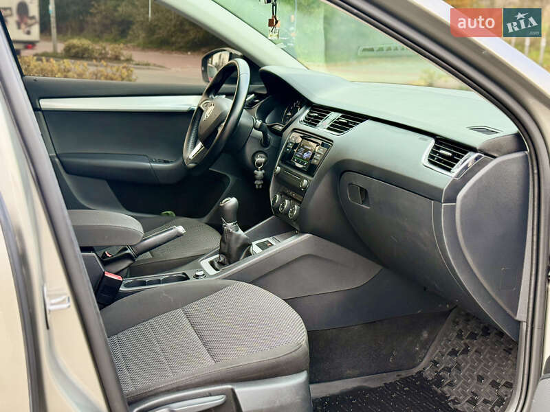 Лифтбек Skoda Octavia 2016 в Львове