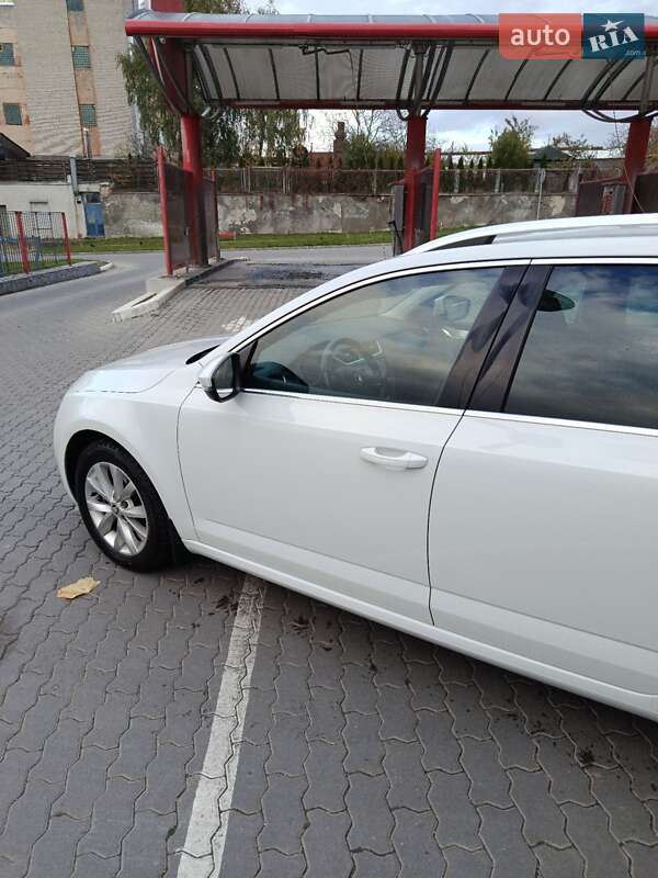 Универсал Skoda Octavia 2017 в Львове