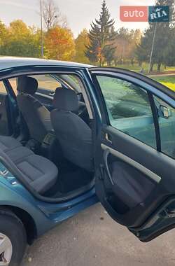 Лифтбек Skoda Octavia 2005 в  фото 19 Лифтбек Skoda Octavia 2005 в