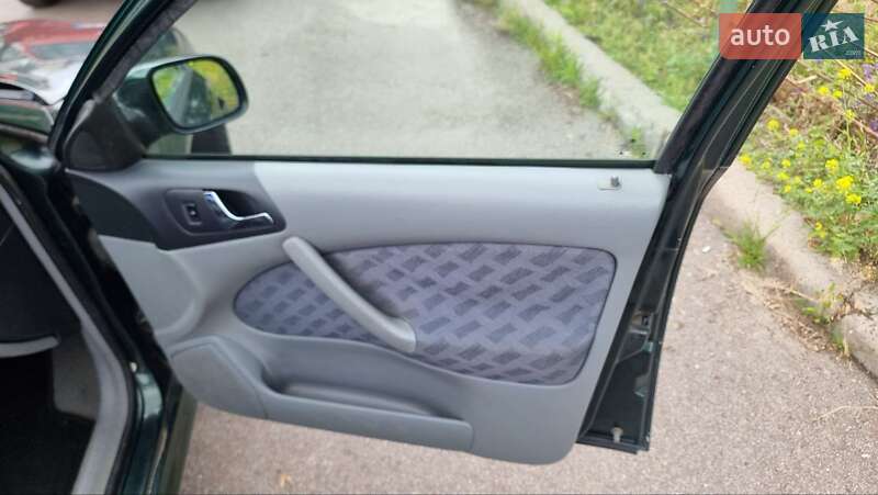 Лифтбек Skoda Octavia 2000 в Киеве фото 19 Лифтбек Skoda Octavia 2000 в Киеве