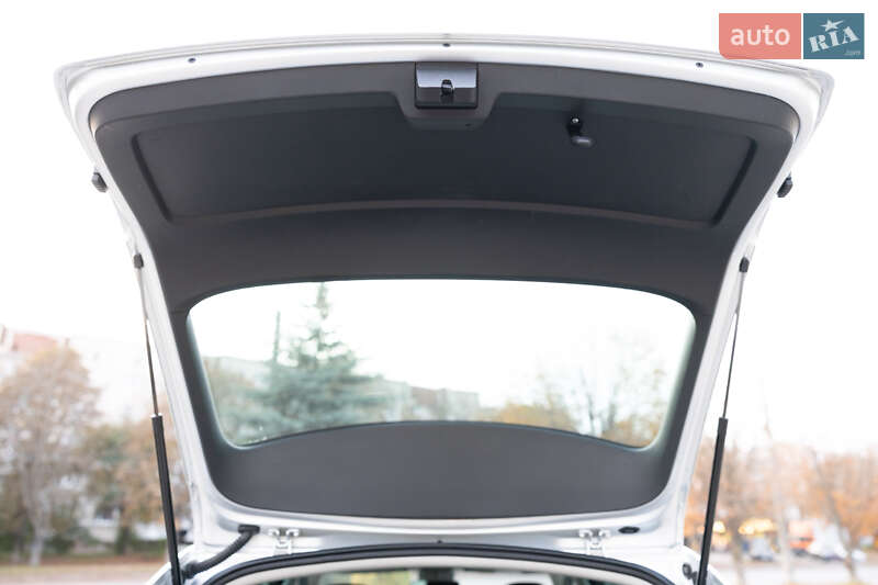 Универсал Skoda Octavia 2016 в Луцке фото 75 Универсал Skoda Octavia 2016 в Луцке