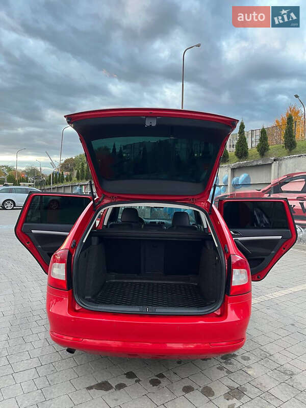 Универсал Skoda Octavia 2011 в Дрогобыче
