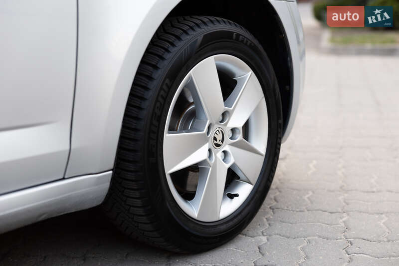 Универсал Skoda Octavia 2016 в Луцке фото 85 Универсал Skoda Octavia 2016 в Луцке