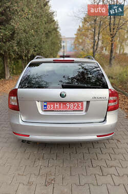 Универсал Skoda Octavia 2012 в 