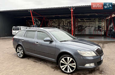 Универсал Skoda Octavia 2010 в 