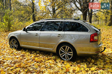 Універсал Skoda Octavia 2012 в  фото 14 Універсал Skoda Octavia 2012 в