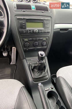 Універсал Skoda Octavia 2006 в  фото 26 Універсал Skoda Octavia 2006 в