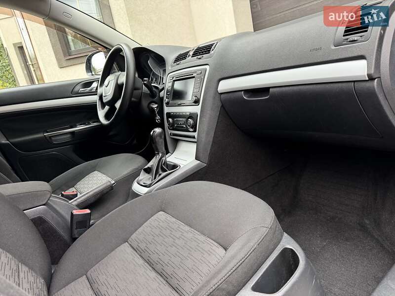 Універсал Skoda Octavia 2009 в Києві