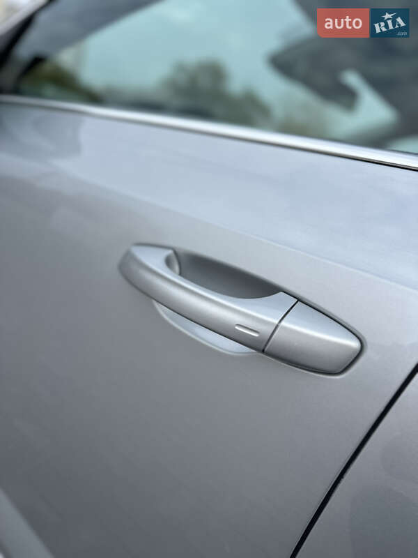 Универсал Skoda Octavia 2014 в Запорожье