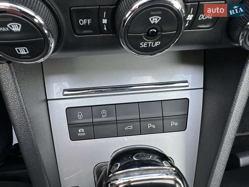 Универсал Skoda Octavia 2014 в Запорожье