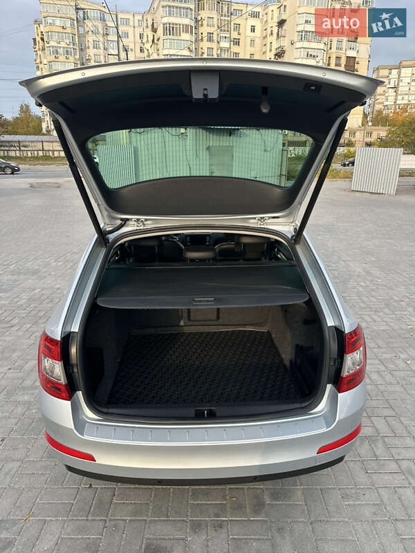 Универсал Skoda Octavia 2014 в Запорожье