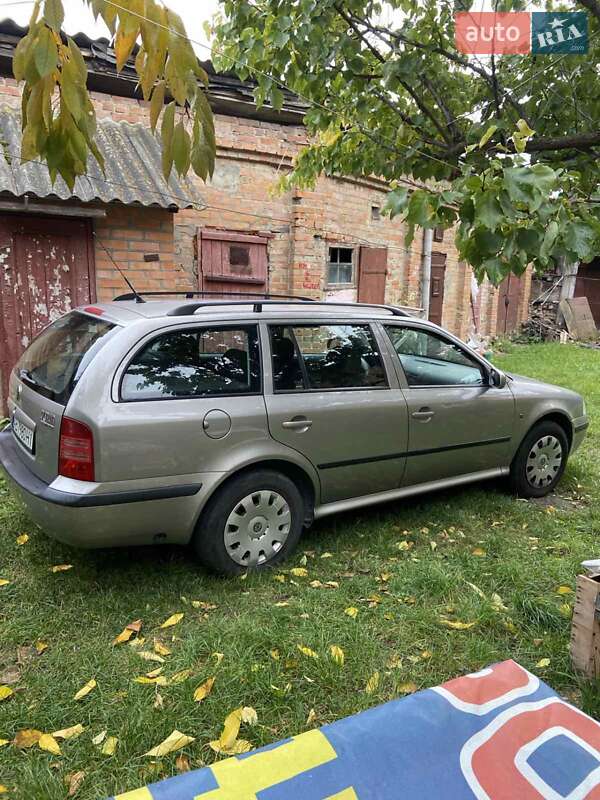 Універсал Skoda Octavia 2010 в Вінниці