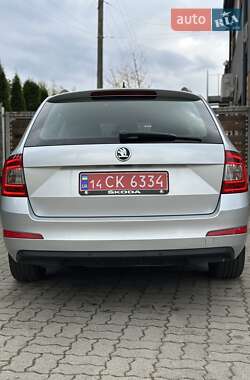 Універсал Skoda Octavia 2015 в  фото 44 Універсал Skoda Octavia 2015 в