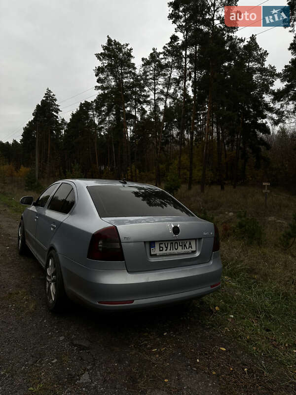 Лифтбек Skoda Octavia 2009 в Хороле фото 5 Лифтбек Skoda Octavia 2009 в Хороле