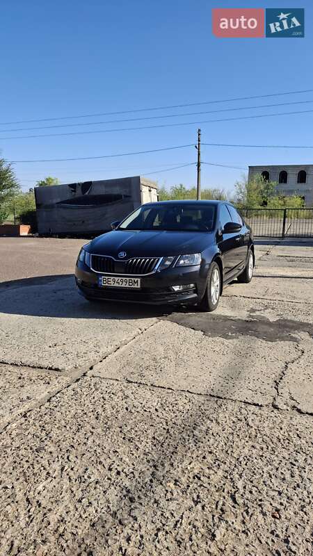 Лифтбек Skoda Octavia 2017 в Николаеве фото Лифтбек Skoda Octavia 2017 в Николаеве