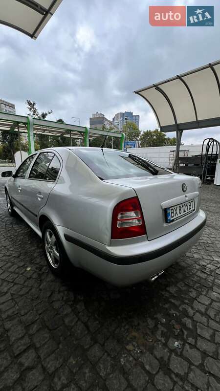 Ліфтбек Skoda Octavia 2003 в Броварах