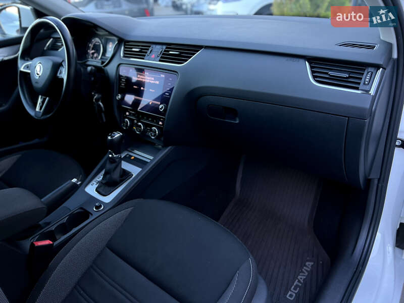 Лифтбек Skoda Octavia 2019 в Одессе фото 28 Лифтбек Skoda Octavia 2019 в Одессе