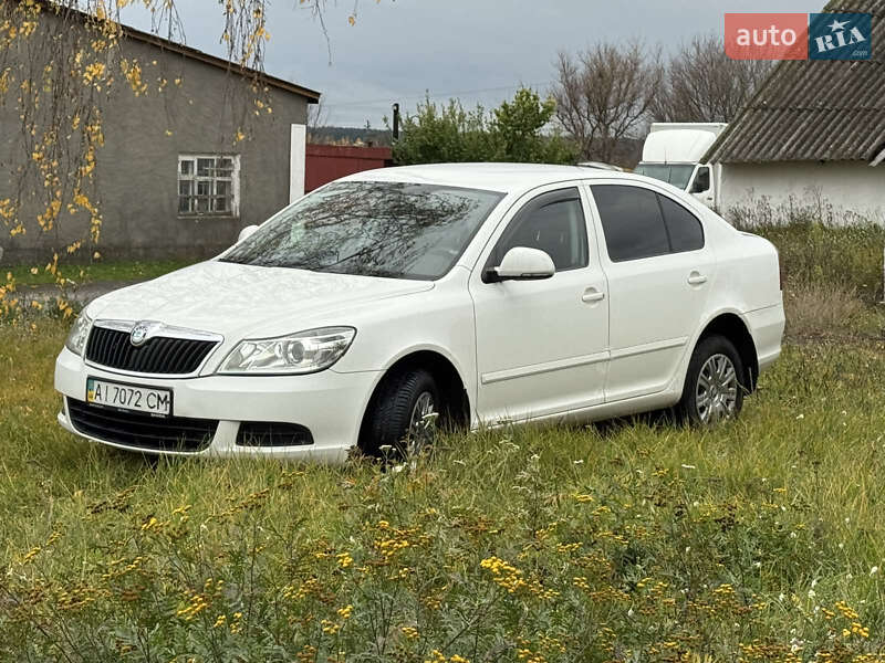 Лифтбек Skoda Octavia 2011 в Краснокутске