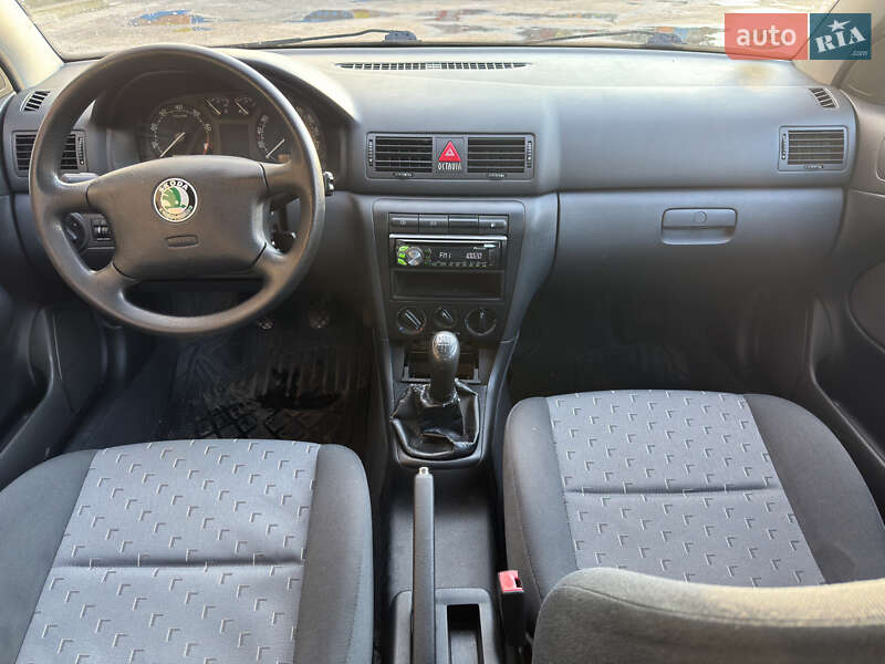 Ліфтбек Skoda Octavia 2001 в Охтирці