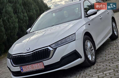 Универсал Skoda Octavia 2021 в Самборе