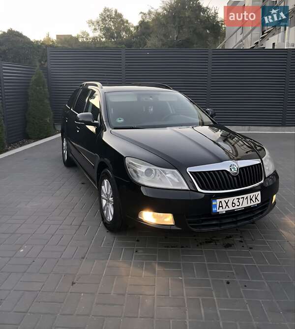 Универсал Skoda Octavia 2011 в Черкассах фото Универсал Skoda Octavia 2011 в Черкассах
