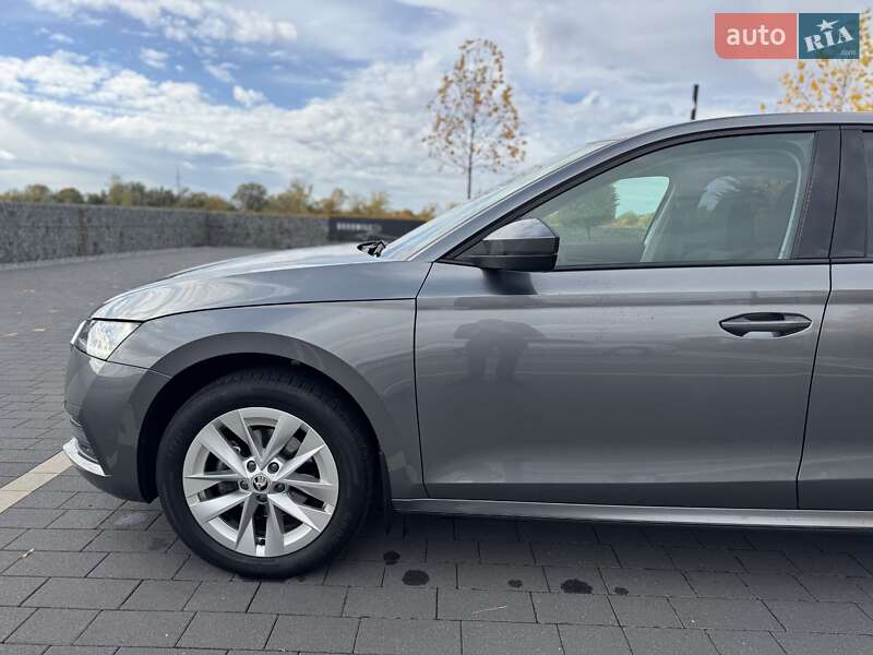 Лифтбек Skoda Octavia 2023 в Мукачево фото 5 Лифтбек Skoda Octavia 2023 в Мукачево