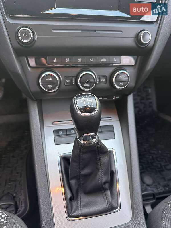Ліфтбек Skoda Octavia 2015 в Львові