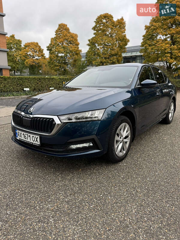Ліфтбек Skoda Octavia 2023 в Львові